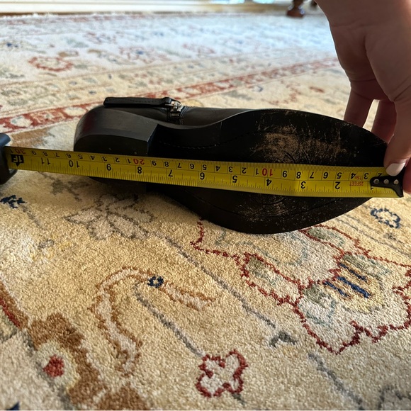 Golden Goose YOUNG Boots in Black - Picture 10 of 11